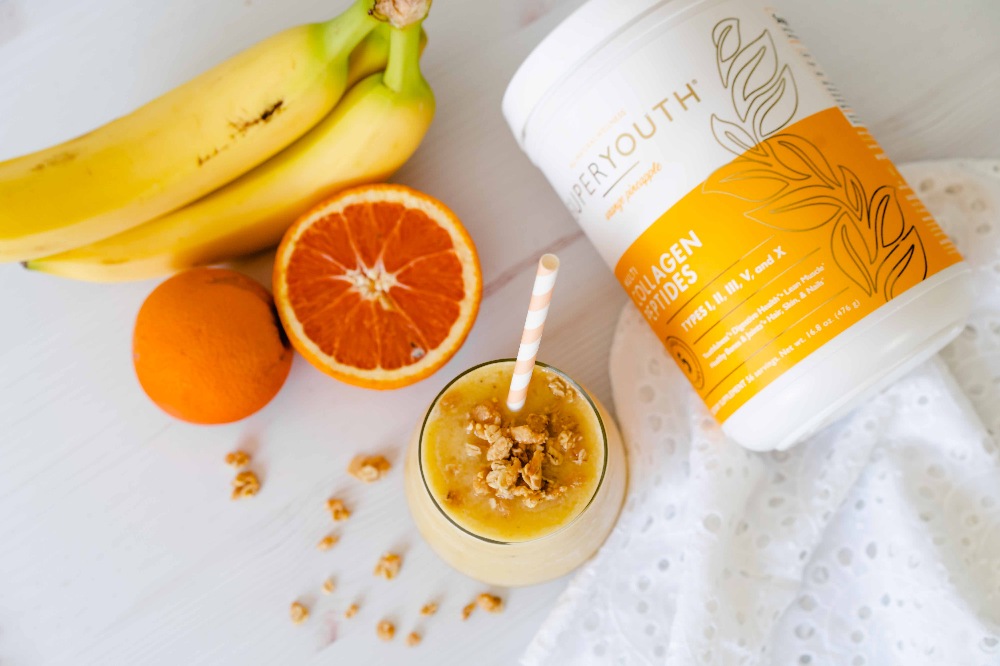 pineapple smoothie bowl with superyouth tropical pineapple collagen